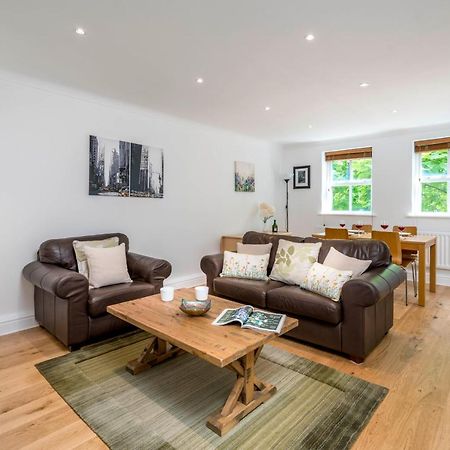 Splendid Apartment Near Vauxhall Tube ลอนดอน ภายนอก รูปภาพ