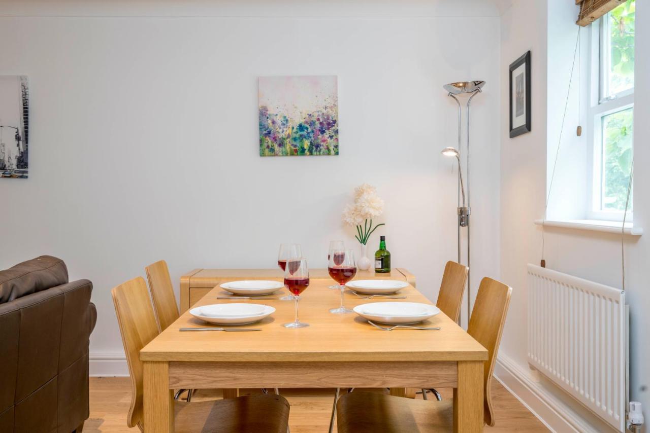 Splendid Apartment Near Vauxhall Tube ลอนดอน ภายนอก รูปภาพ