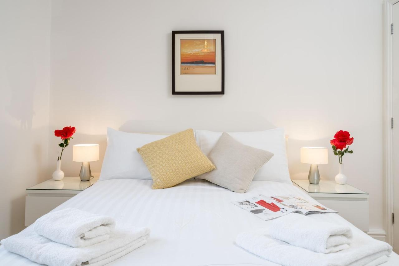 Splendid Apartment Near Vauxhall Tube ลอนดอน ภายนอก รูปภาพ